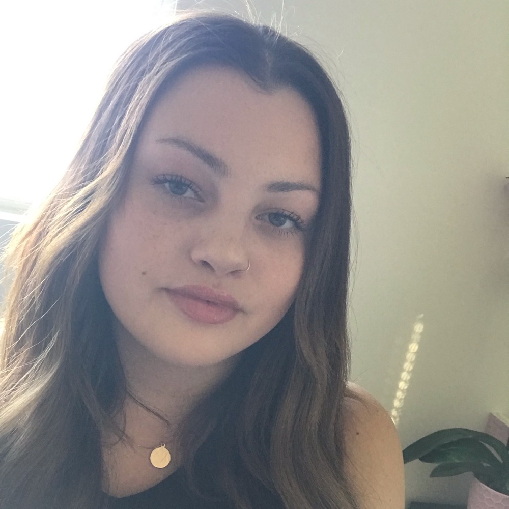 Meet your Posher, Devony